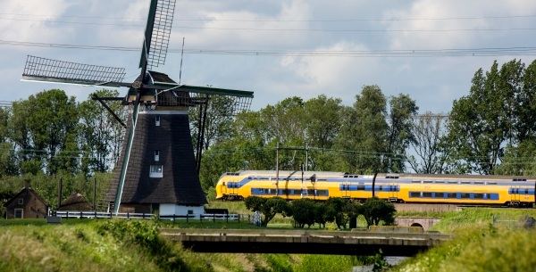 noticia_20150914_Trenes_Holanda_energia_eolica